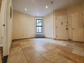 Rented by Level Group