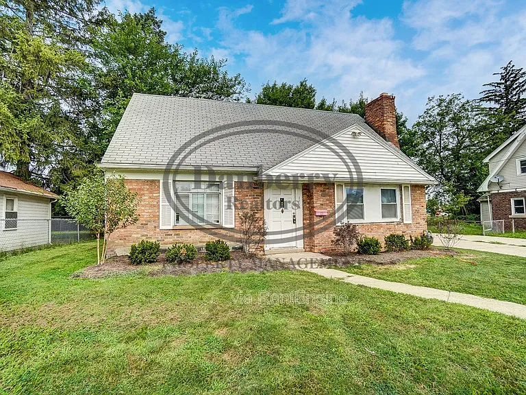 1115 Secor Rd — Photo 2