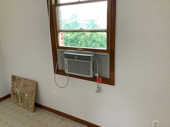 2nd image of 12106 Hunters Ln