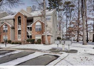 784 Windbrook Cir APT 206, Newport News, VA 23602
