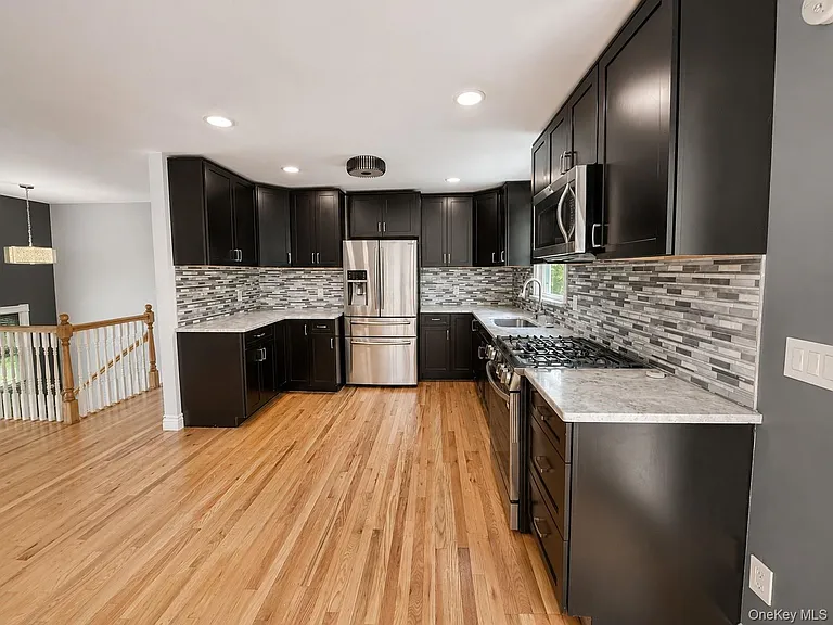 12 Dundee Cir — Photo 3