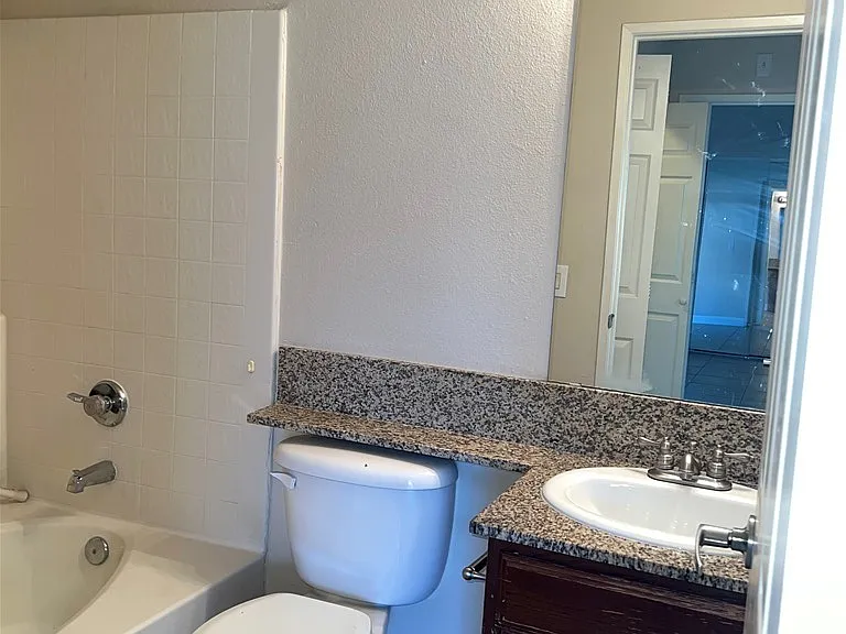 5154 S Jones Blvd #103 — Photo 6