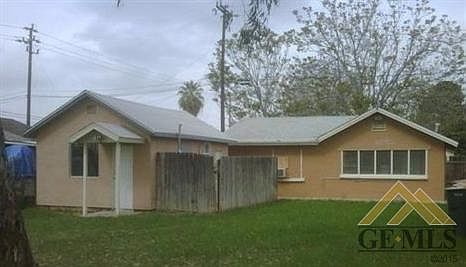 2nd image of 703 Iris St