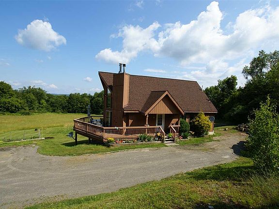 3rd image of 607 Ole Hickory Hill Way