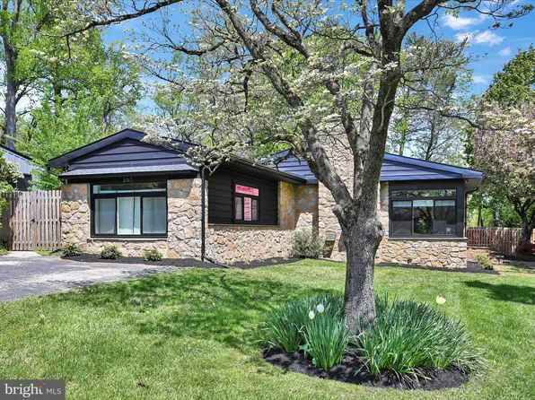265 Tomkenn Rd, Wynnewood, PA 19096