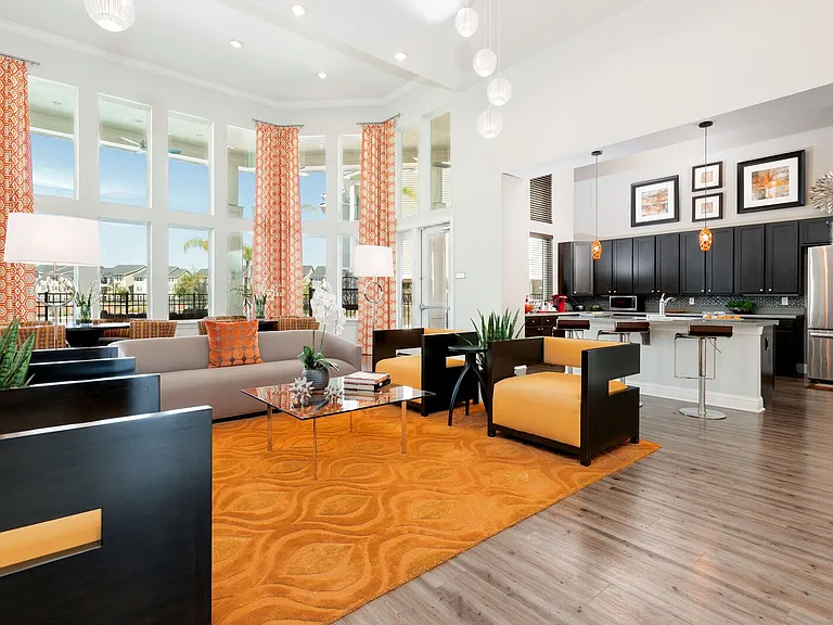 Art Avenue Apartments — Photo 11