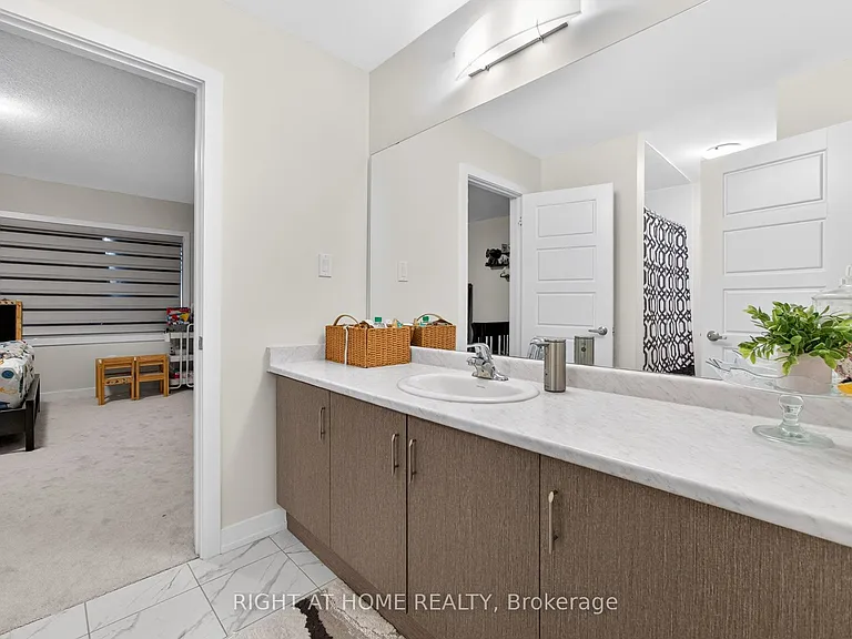 91 Monteith Dr — Photo 20