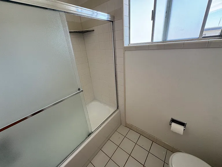 2220 Lincoln Ave #L — Photo 6