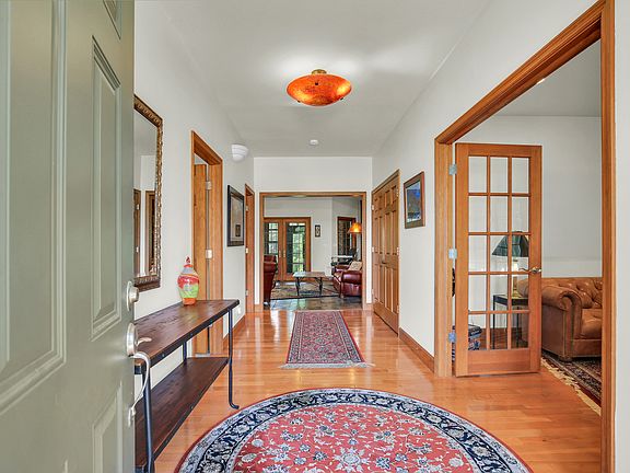 5th image of 3304 Sandhill Ln