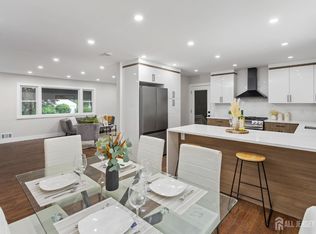 6 Ryan Rd, Cranbury, NJ 08512