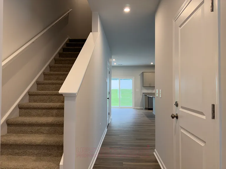 173 Randwick Ln — Photo 5