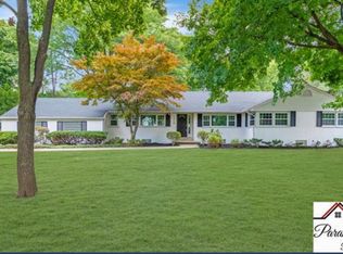 1578 Lakeside Rd, Birmingham, MI 48009