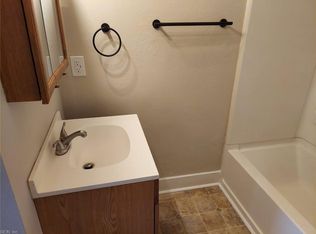 348 Washington St APT 5, Portsmouth, VA 23704
