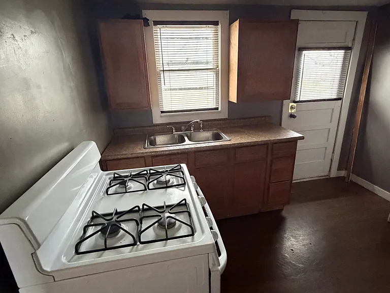 1220 S C St #2 — Photo 3