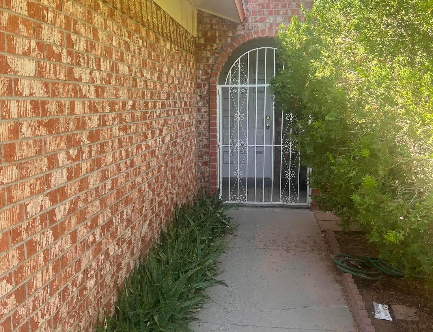 3 bed, 2.0 bath, 1371 sqft, $1,775 — Photo 2