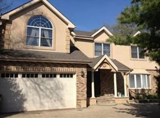 2113 N Chestnut Ave, Arlington Heights, IL 60004