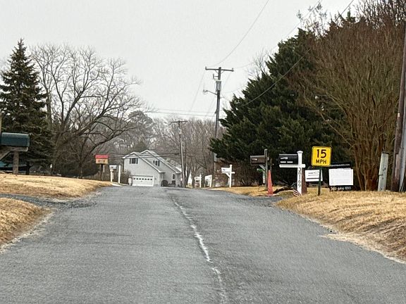 4th image of 38182 Piney Point Rd