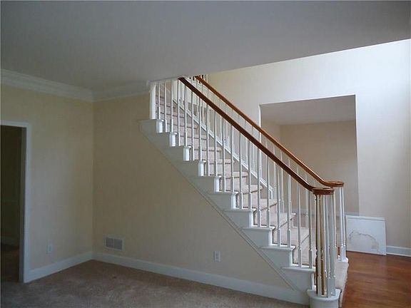 2nd image of 4647 Cedar Wood Dr