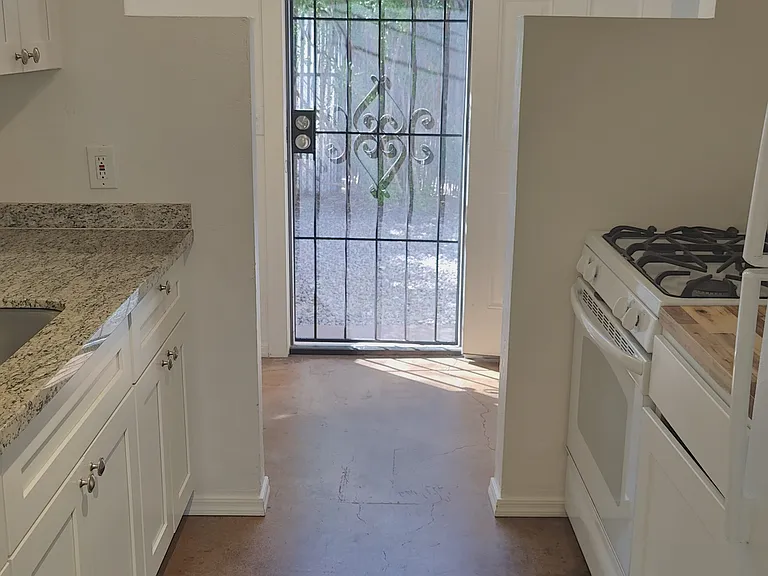 3416 N 2nd Ave — Photo 26