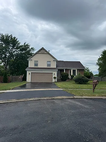 2404 Kenmore Ct Photo 1