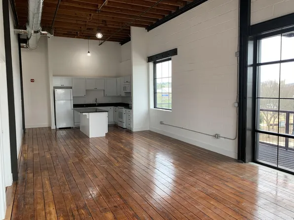 240 1st St NE, Cleveland, TN