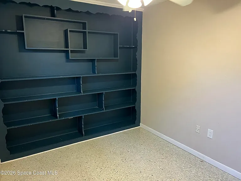 250 Debra Ct — Photo 21