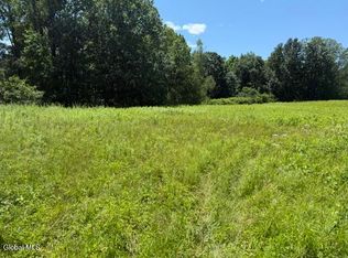 493 Log City Rd, Amsterdam, NY 12010