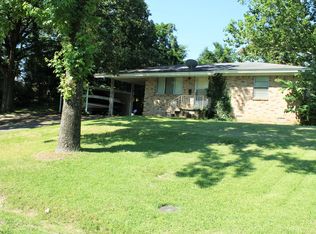 32 Theresa Dr, N Little Rock, AR 72118