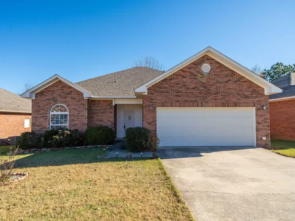 116 Westoak Pl, Hot Springs National Park, AR 71913