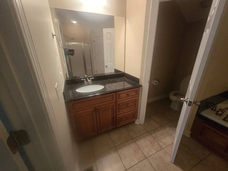 326 Stratford Dr — Photo 9