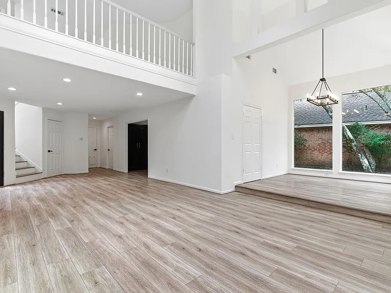 23 Cedar Chase Pl — Photo 8