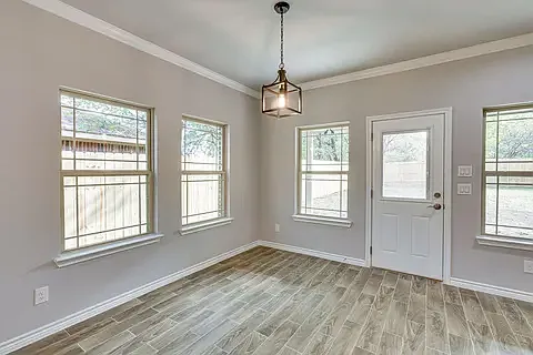 2205 Beaumont St — Photo 11