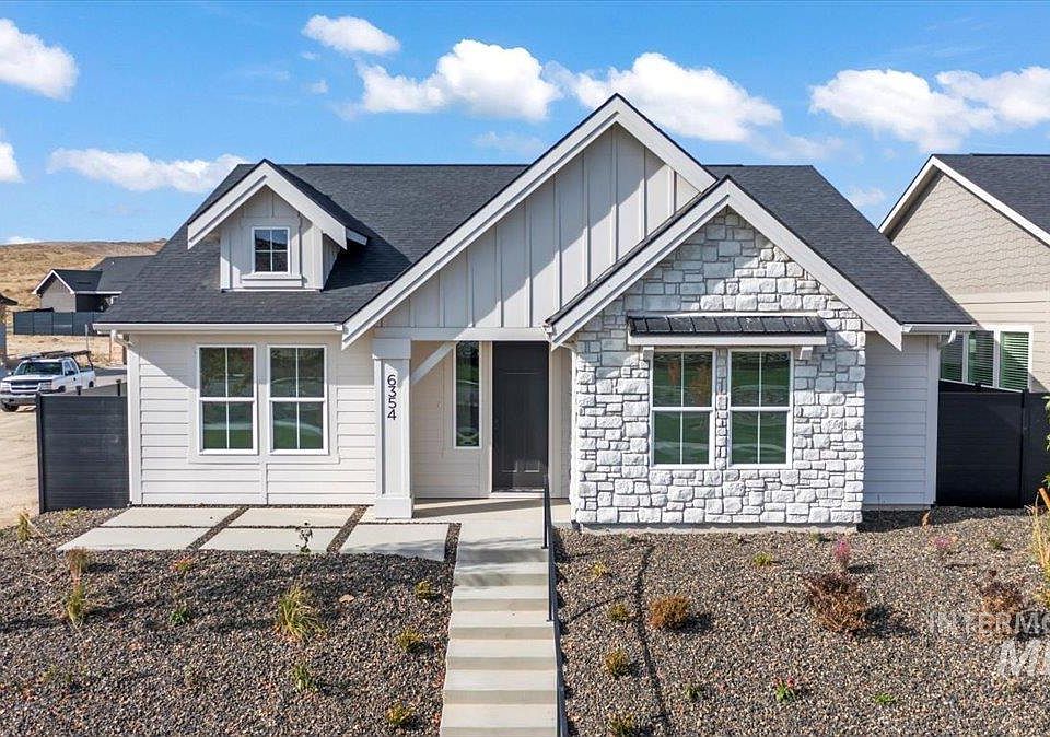 1st image of 6391 N Barholm Ln