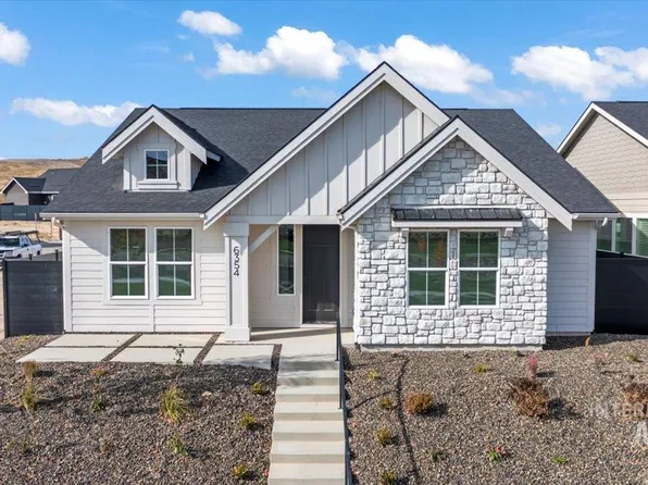 6354 N Barholm Ln, Eagle, ID 83616
