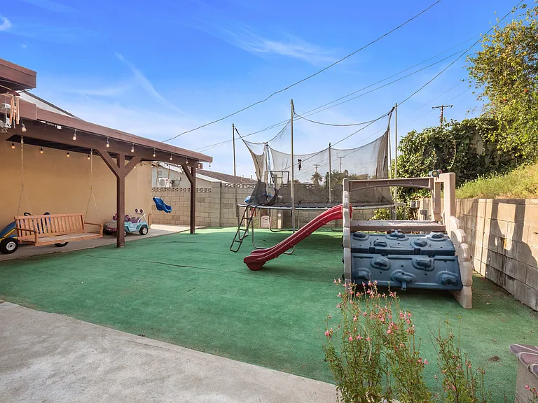 18603 Fairweather St — Photo 27