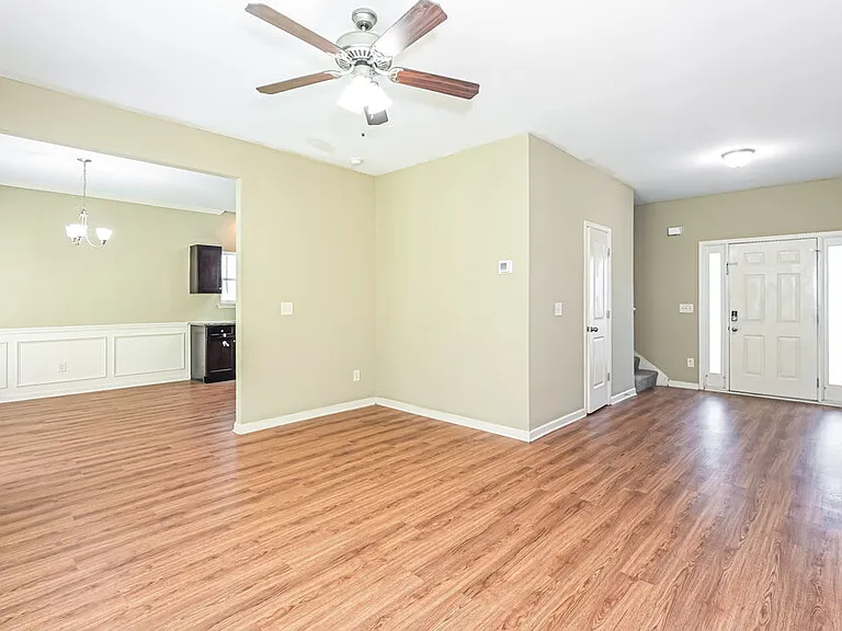 124 Hillcrest Cir — Photo 5