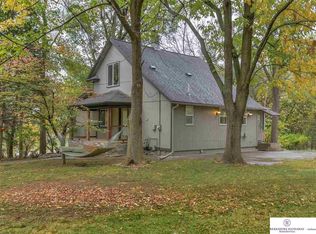 411 E 16th Ave, Bellevue, NE 68005