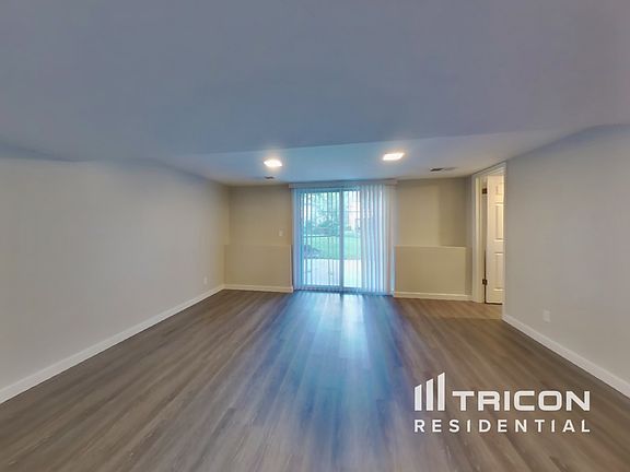 5th image of 9702 W 93rd St