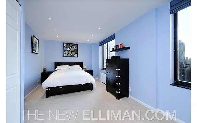 Sold by Douglas Elliman | media 16