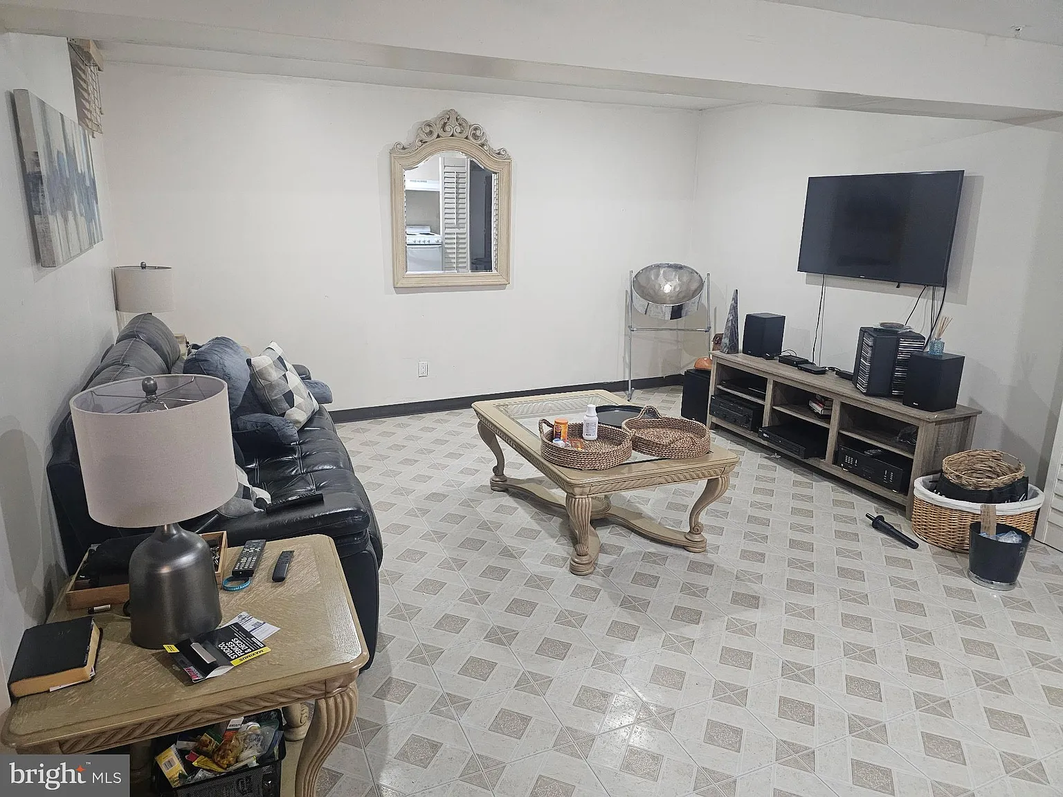 1 bed, 2593 sqft, $1,500 — Photo 2