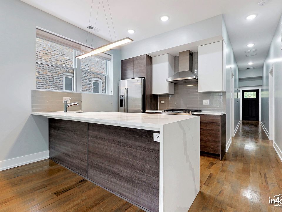 3025 W 19th St, Chicago, IL 60623 | Zillow
