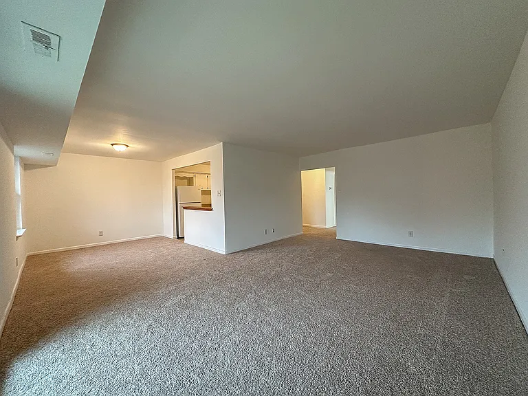 Woodcrest Village — Photo 17
