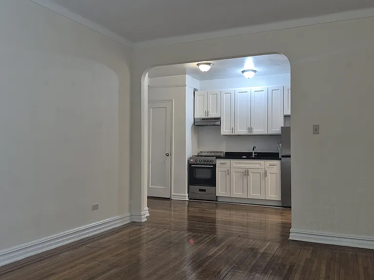 65-41 Saunders St #K — Photo 6