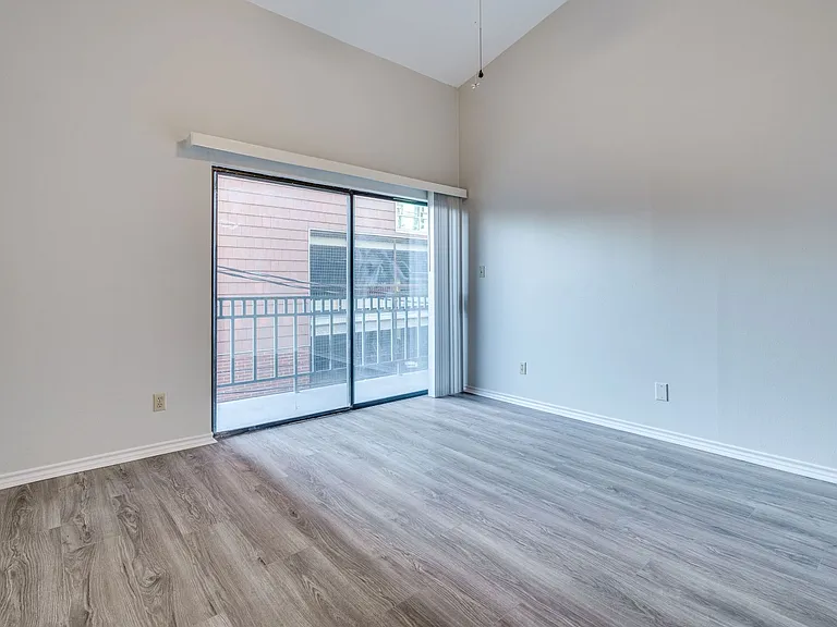 1908 San Antonio St #306 — Photo 21
