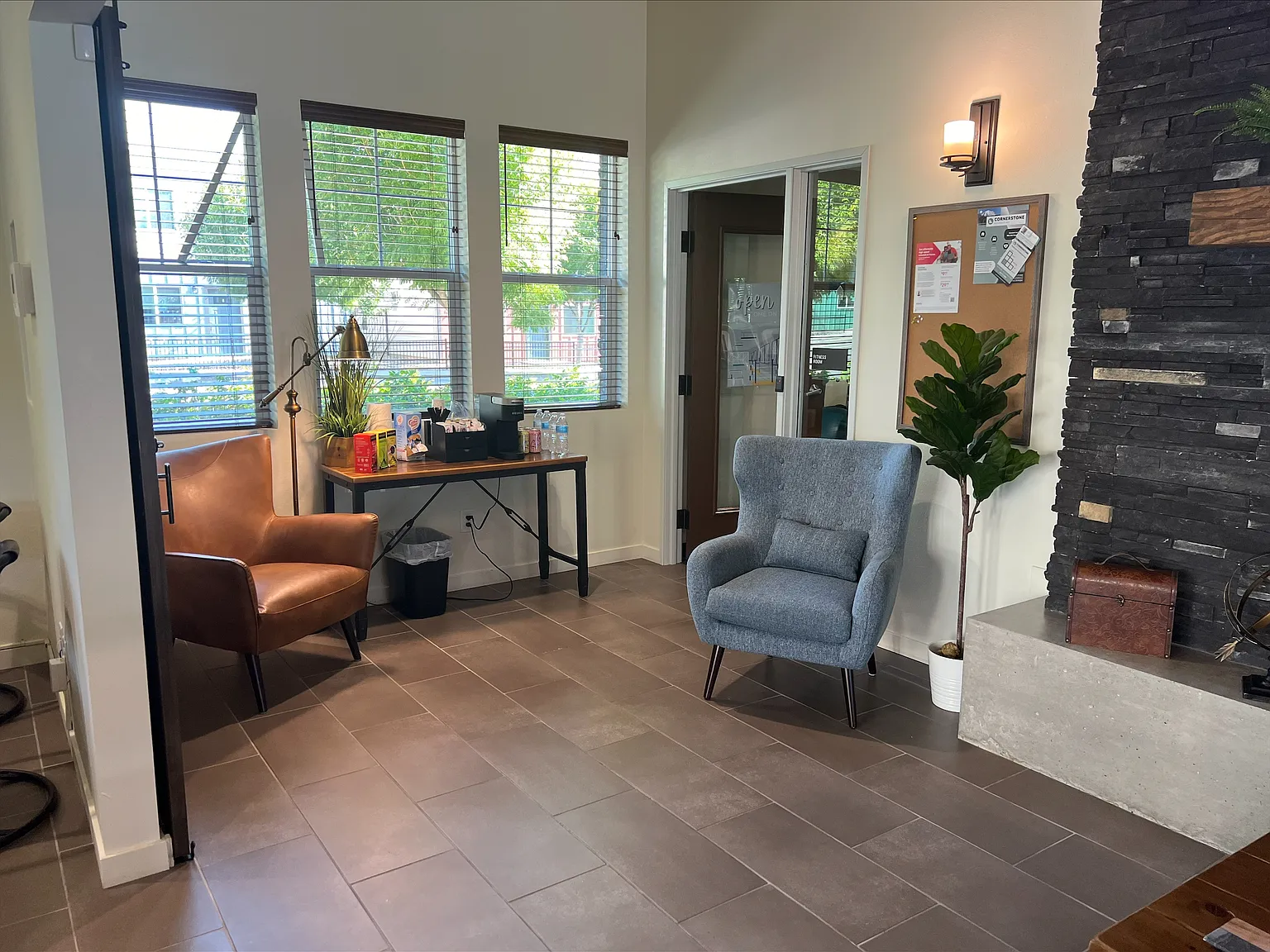 The Lavonne Apartments — Photo 4