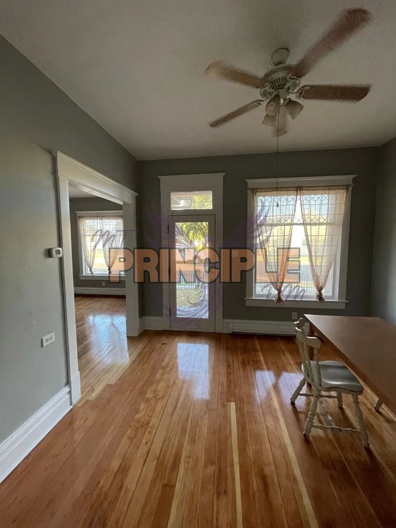 Charming one bedroom cottage on the flats. — Photo 2