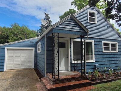 917 2nd Ave, Gold Hill, OR, 97525