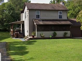 414 W Lake Rd, Transfer, PA 16154