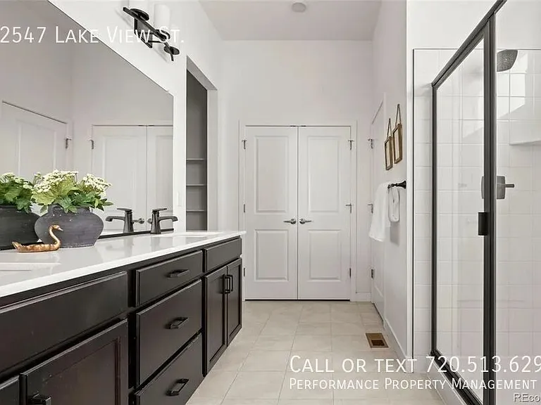 12547 Lake View St — Photo 14