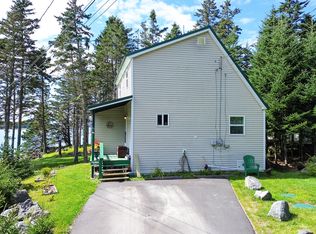 16 Hannahs Cove Rd, Beals, ME 04611